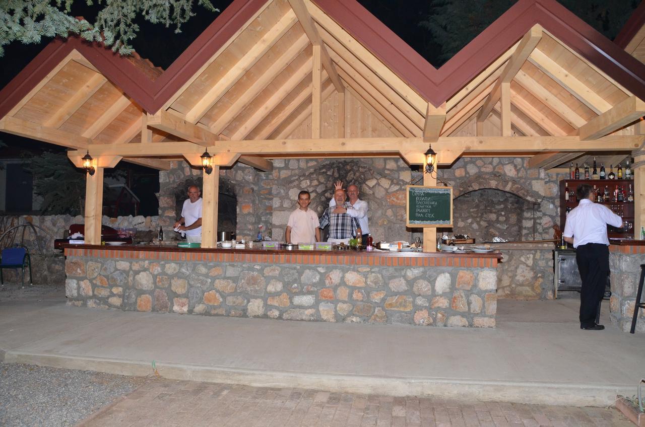 Lakeview Hotel And Resort Otesevo Exteriör bild