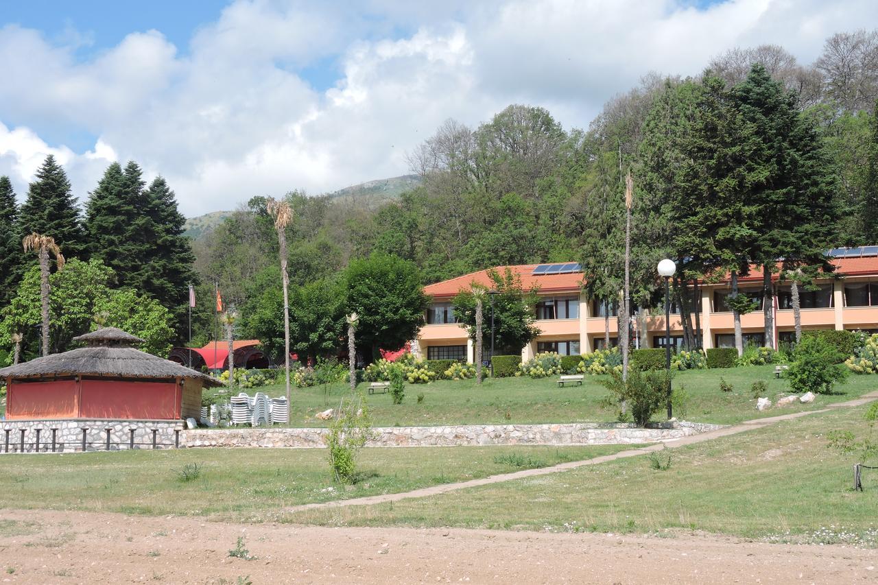 Lakeview Hotel And Resort Otesevo Exteriör bild