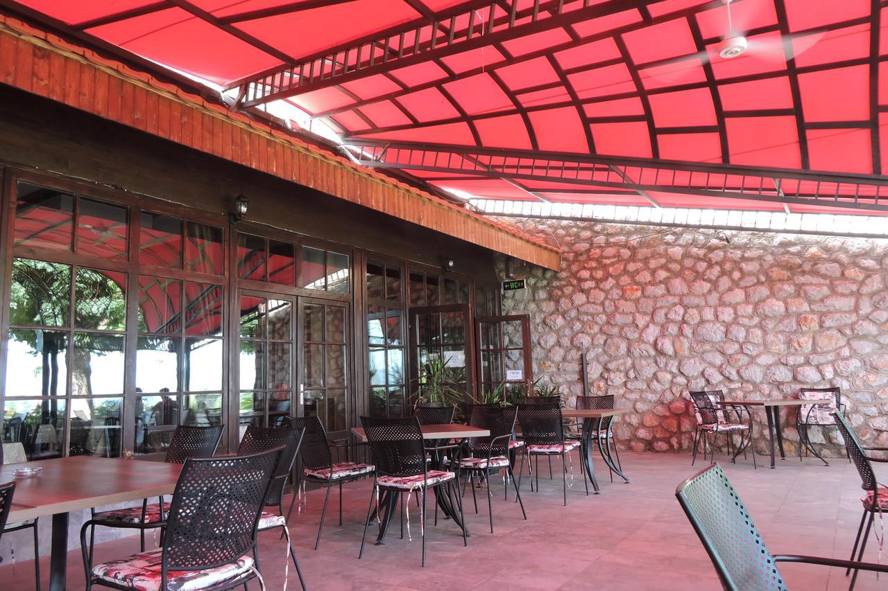 Lakeview Hotel And Resort Otesevo Exteriör bild